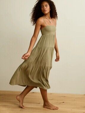 American Eagle Dress NWT Size XS Green Sage Midi Summer Smocked Square Neck Boho